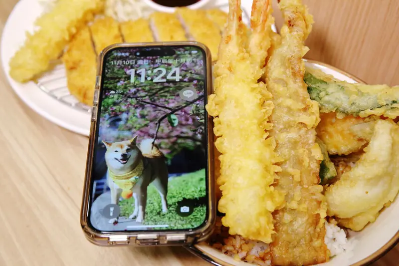 淡水平價丼飯、日式炸天婦羅推薦！隱藏版超人氣浮誇丼飯！19種