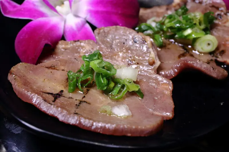 吃燒肉還能看海景？！基隆唯一無敵海景燒肉吃到飽！燒肉吃到飽推