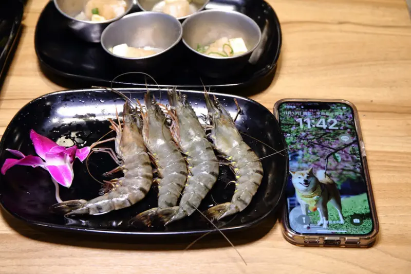 吃燒肉還能看海景？！基隆唯一無敵海景燒肉吃到飽！燒肉吃到飽推