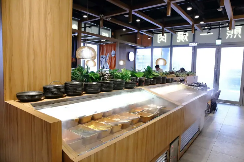 吃燒肉還能看海景？！基隆唯一無敵海景燒肉吃到飽！燒肉吃到飽推