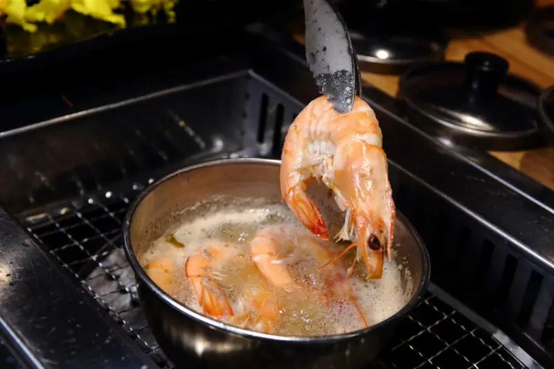 吃燒肉還能看海景？！基隆唯一無敵海景燒肉吃到飽！燒肉吃到飽推