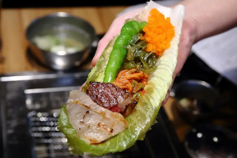 吃燒肉還能看海景？！基隆唯一無敵海景燒肉吃到飽！燒肉吃到飽推