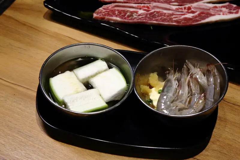 吃燒肉還能看海景？！基隆唯一無敵海景燒肉吃到飽！燒肉吃到飽推