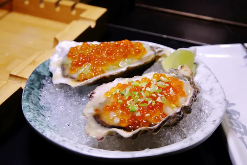 【新開店】串燒自動燒烤搶先吃！一起烤串-想吃什麼串燒放上去就