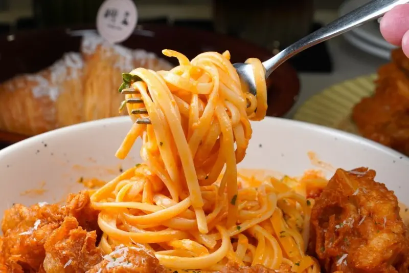 嶼里 With You｜2024新登場台中火車站美食餐廳推薦