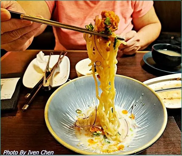 《台北市府站美食》和牛饗宴/『MOMO-PARADISE台北