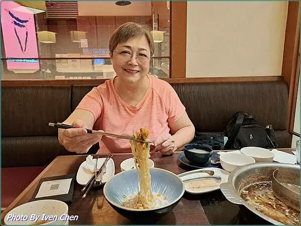 《台北市府站美食》和牛饗宴/『MOMO-PARADISE台北