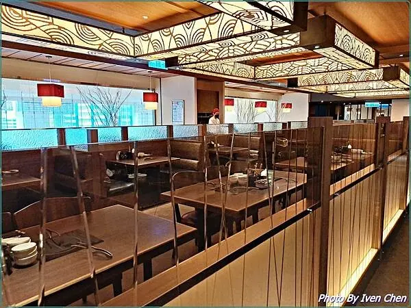 《台北市府站美食》和牛饗宴/『MOMO-PARADISE台北