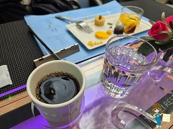 台北雙層觀光巴士下午茶：用美食與美景來場城市冒險