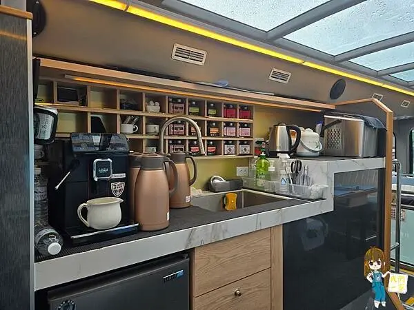 台北雙層觀光巴士下午茶：用美食與美景來場城市冒險