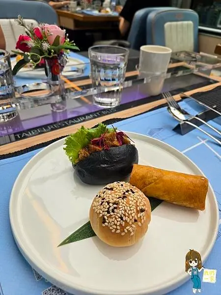 台北雙層觀光巴士下午茶：用美食與美景來場城市冒險