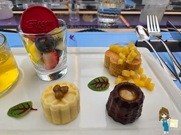 台北雙層觀光巴士下午茶：用美食與美景來場城市冒險