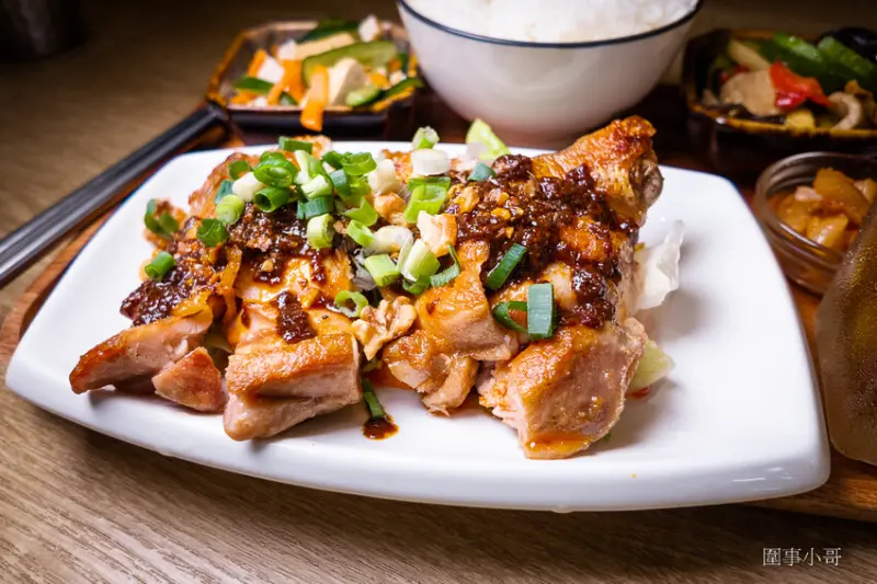 宜蘭冬山早午餐-Tina’s kitchen 蒂娜廚房，這家早午餐也太好吃了！！！而且環境佈置得很優美～好想一直待在這裡啊～ @圍事小哥的幸福相框