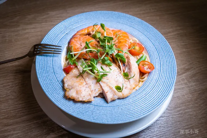 宜蘭冬山早午餐-Tina’s kitchen 蒂娜廚房，這家早午餐也太好吃了！！！而且環境佈置得很優美～好想一直待在這裡啊～ @圍事小哥的幸福相框