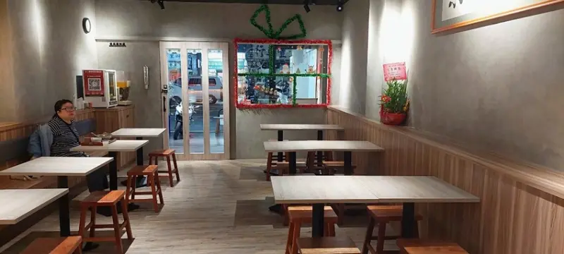 美食｜ 小二春福氣鍋 鳳山店(高雄) 濃郁超奶味的牛奶鍋美味