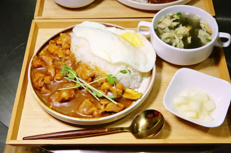 【新開幕】八德寵物友善餐廳推薦！三十好食，大湳森林公園附近，