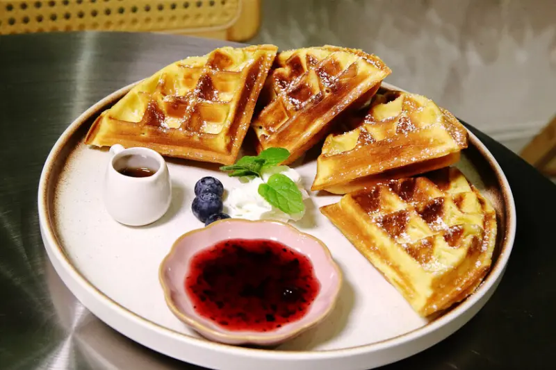 【新開幕】八德寵物友善餐廳推薦！三十好食，大湳森林公園附近，