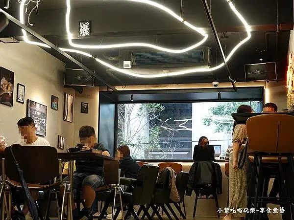 2樓座位-古斯塔亨利板橋店 (3).jpg