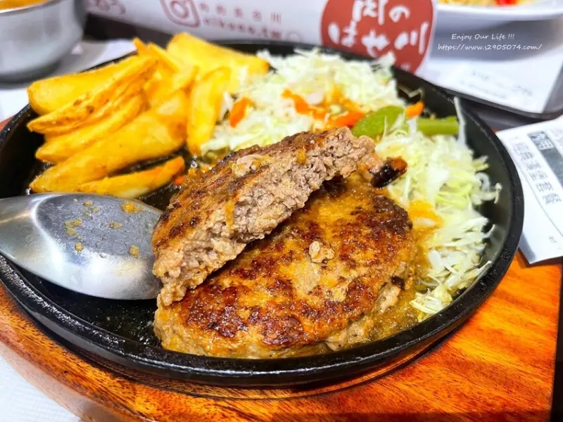 新竹-肉的長谷川✔巨城美食街餐廰✔超人氣日本漢堡排名店