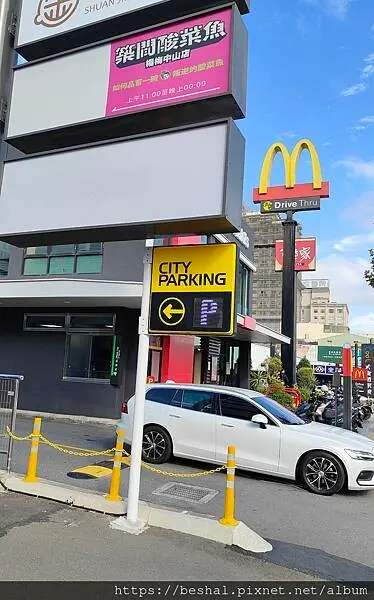 以火鍋起家的築間推出【築間酸菜魚】【湯比魚更鮮一碗記三天】上