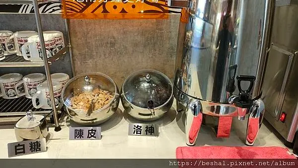 以火鍋起家的築間推出【築間酸菜魚】【湯比魚更鮮一碗記三天】主