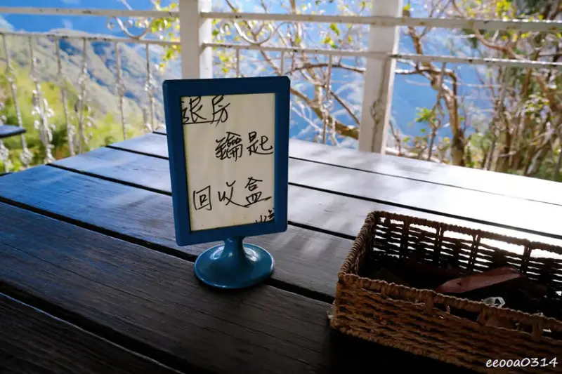 南投清境民宿「清境小築」，絕佳山景視野，平價舒適景觀四人房!