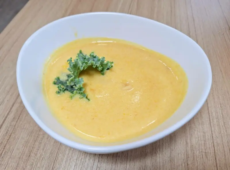 【美食】「純翠綠拿鐵 藝文店 Pure Veggies 」桃