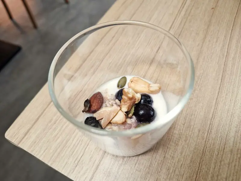 【美食】「純翠綠拿鐵 藝文店 Pure Veggies 」桃