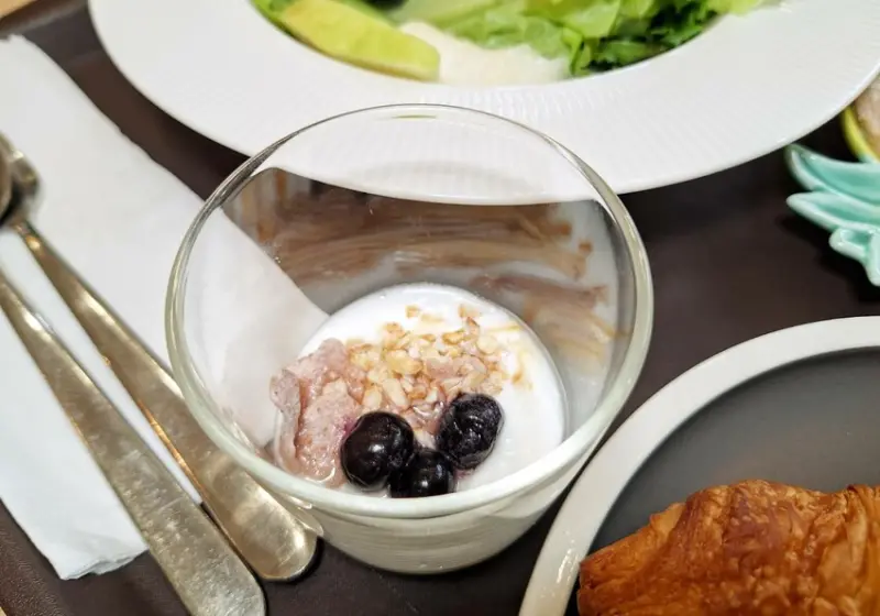 【美食】「純翠綠拿鐵 藝文店 Pure Veggies 」桃