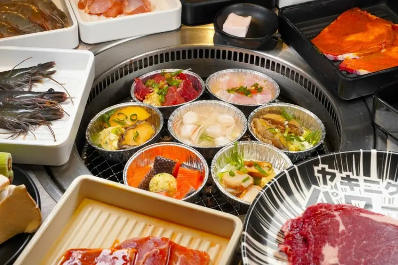 現切肋眼牛排、和牛嫩肩牛排吃到飽 肉次方新菜登場 吃一片就回