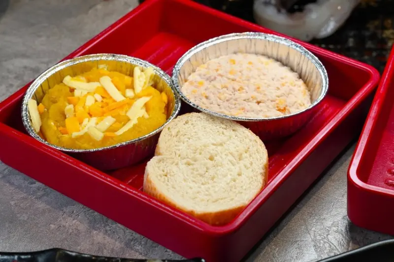 現切肋眼牛排、和牛嫩肩牛排吃到飽 肉次方新菜登場 吃一片就回