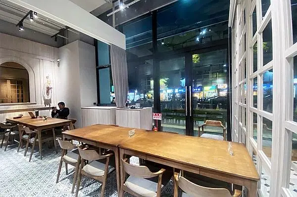林口三井Outlet二期美食推薦│JK STUDIO林口三井店-歐陸餐廳，非常適合聚會的林口約會餐廳－09.jpg