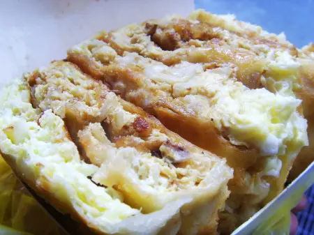 百聞不如一見，只能用滿出來形容的超值江阿姨大蛋餅