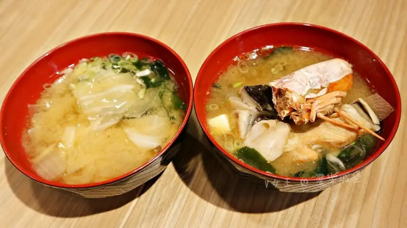 坐著做。海鮮丼飯專門店（新莊幸福店）｜巷弄中驚喜日式料理，海