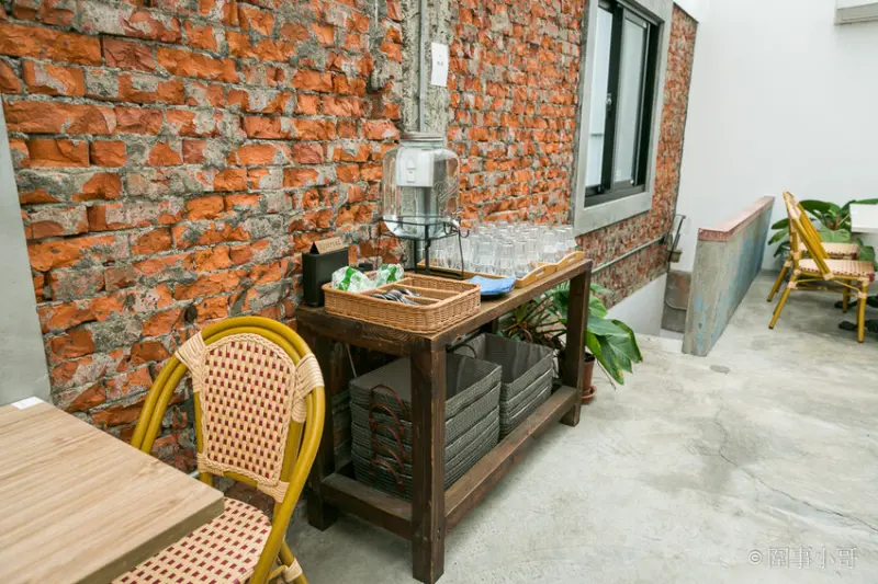 宜蘭羅東早午餐-老宅風格的奧莉薇雅早午餐，特愛她的裝潢風格，早午餐不錯吃而且也有咖啡與甜點可以選擇呢， @圍事小哥的幸福相框