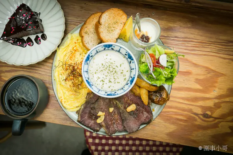 宜蘭羅東早午餐-老宅風格的奧莉薇雅早午餐，特愛她的裝潢風格，早午餐不錯吃而且也有咖啡與甜點可以選擇呢， @圍事小哥的幸福相框