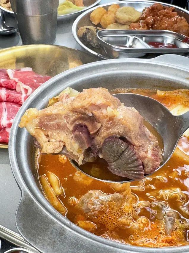 台中吃到飽推薦【肉夯夯韓式燒肉吃到飽】台灣豬原塊肉品/韓式鍋