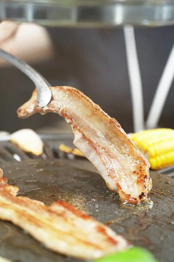 台中吃到飽推薦【肉夯夯韓式燒肉吃到飽】台灣豬原塊肉品/韓式鍋