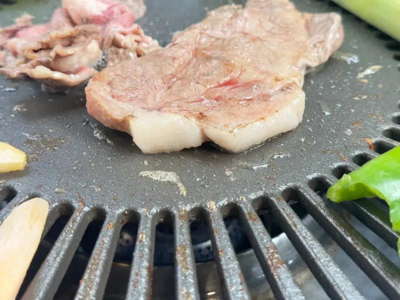 台中吃到飽推薦【肉夯夯韓式燒肉吃到飽】台灣豬原塊肉品/韓式鍋