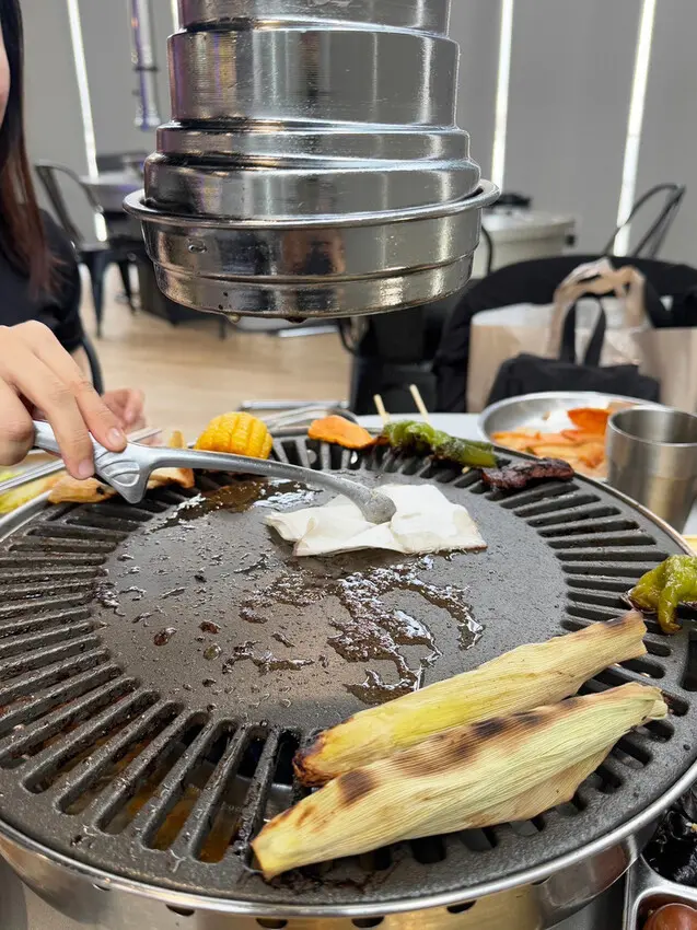 台中吃到飽推薦【肉夯夯韓式燒肉吃到飽】台灣豬原塊肉品/韓式鍋