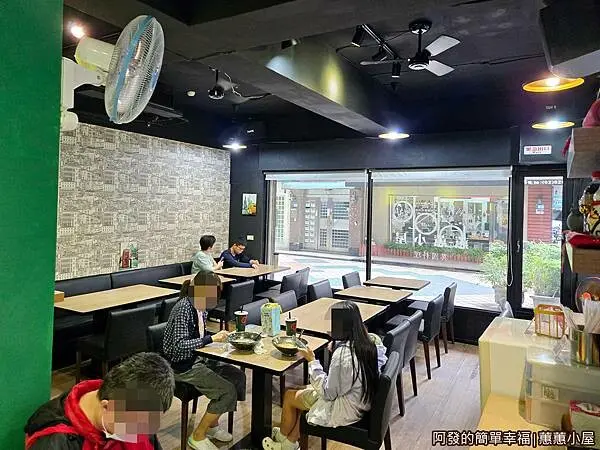 蕙蕙小屋02-店環境.jpg