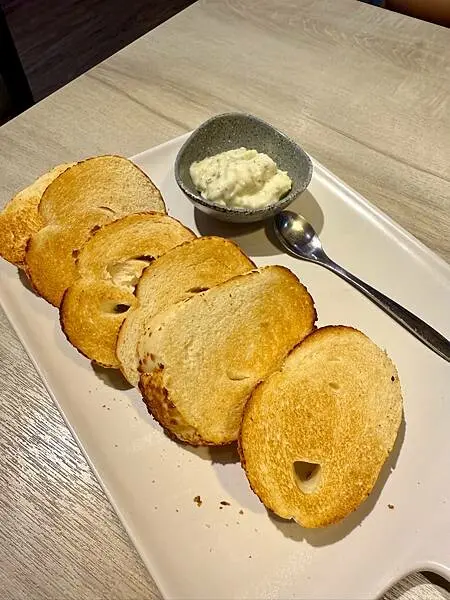 ［台北美食］大直北安路上適合約會的餐酒館| Otto Pas