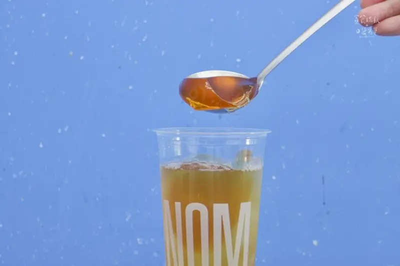 台中西區｜勤美綠園道｜潮流系手搖飲，手搗檸檬散發天然香氣！首