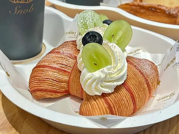 （台北下午茶）Snob café微風南山店～台北最強可頌開新