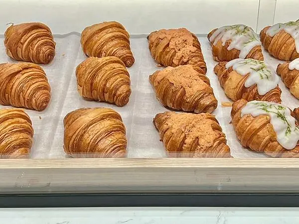 （台北下午茶）Snob café微風南山店～台北最強可頌開新