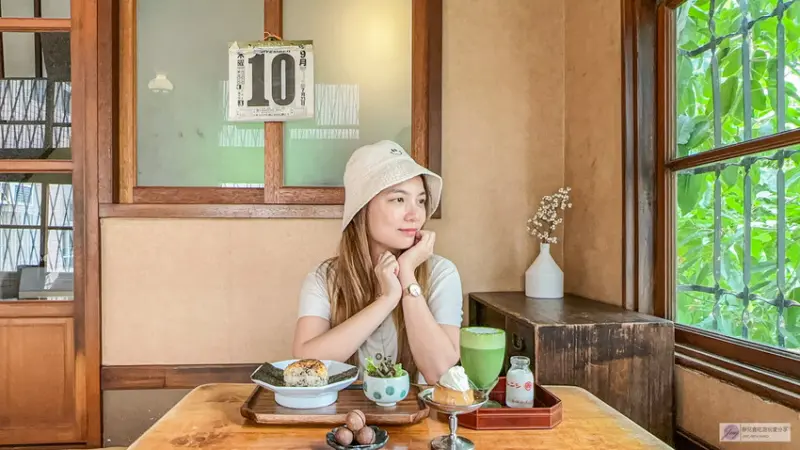 台南昭和復古老宅咖啡廳！「島鹿·喫茶」必吃招牌布丁與炙燒明太子飯糰。