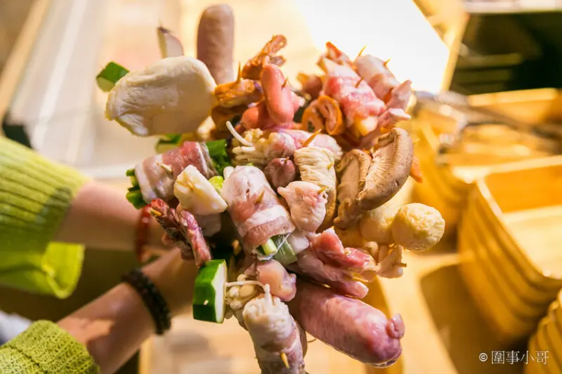 宜蘭羅東居酒屋宵夜推薦-沒來過人生百味串燒居酒屋吃過這裡的超高CP值串燒，請不要輕易地說你已經嚐盡人生美味！（邀約 @圍事小哥的幸福相框