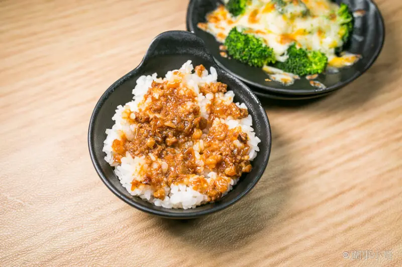 宜蘭羅東居酒屋宵夜推薦-沒來過人生百味串燒居酒屋吃過這裡的超高CP值串燒，請不要輕易地說你已經嚐盡人生美味！（邀約 @圍事小哥的幸福相框