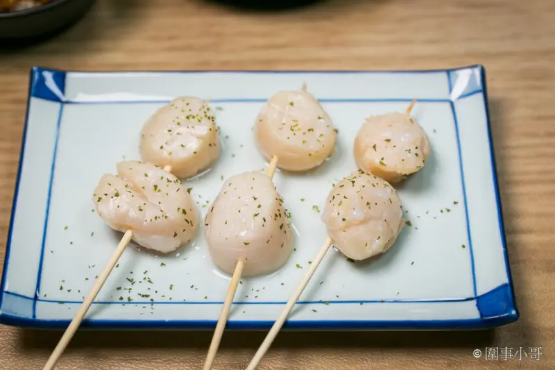 宜蘭羅東居酒屋宵夜推薦-沒來過人生百味串燒居酒屋吃過這裡的超高CP值串燒，請不要輕易地說你已經嚐盡人生美味！（邀約 @圍事小哥的幸福相框