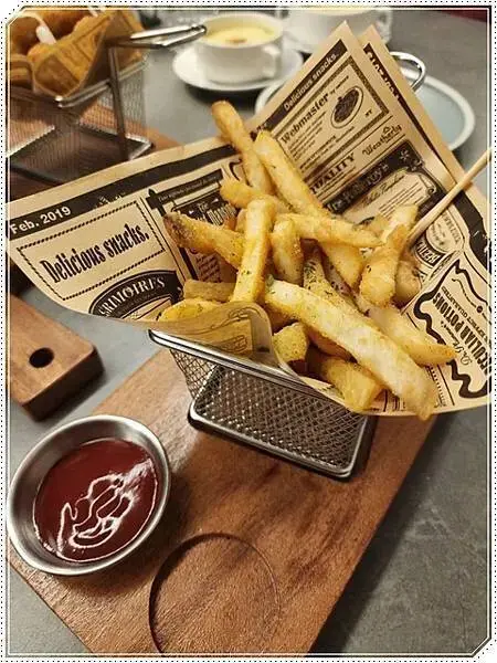 推薦【桃園龍潭】浪漫乳姑山《見山景觀咖啡廳》♡桃園最夯的夜景